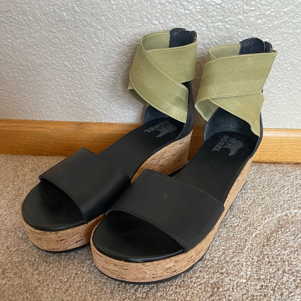 CAMERON FLATFORM ANKLE STRAP WEDGE SANDAL